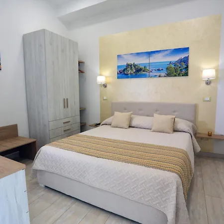 Theos Holidays 贾迪尼-纳克索斯