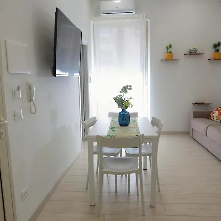 Theos Holidays Giardini Naxos