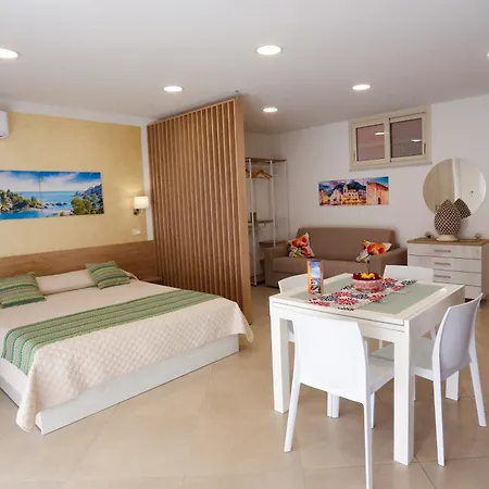 Apartment Theos Holidays Giardini Naxos