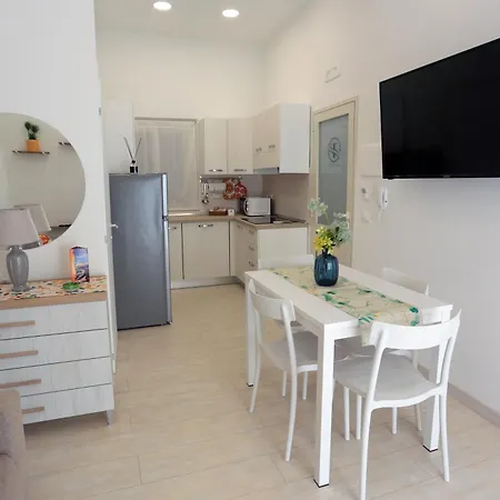 Apartamento Theos Holidays