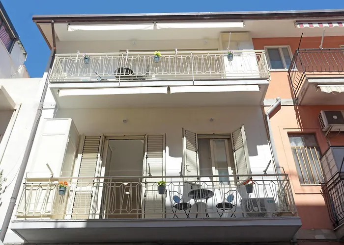 Theos Holidays Appartamento Giardini Naxos